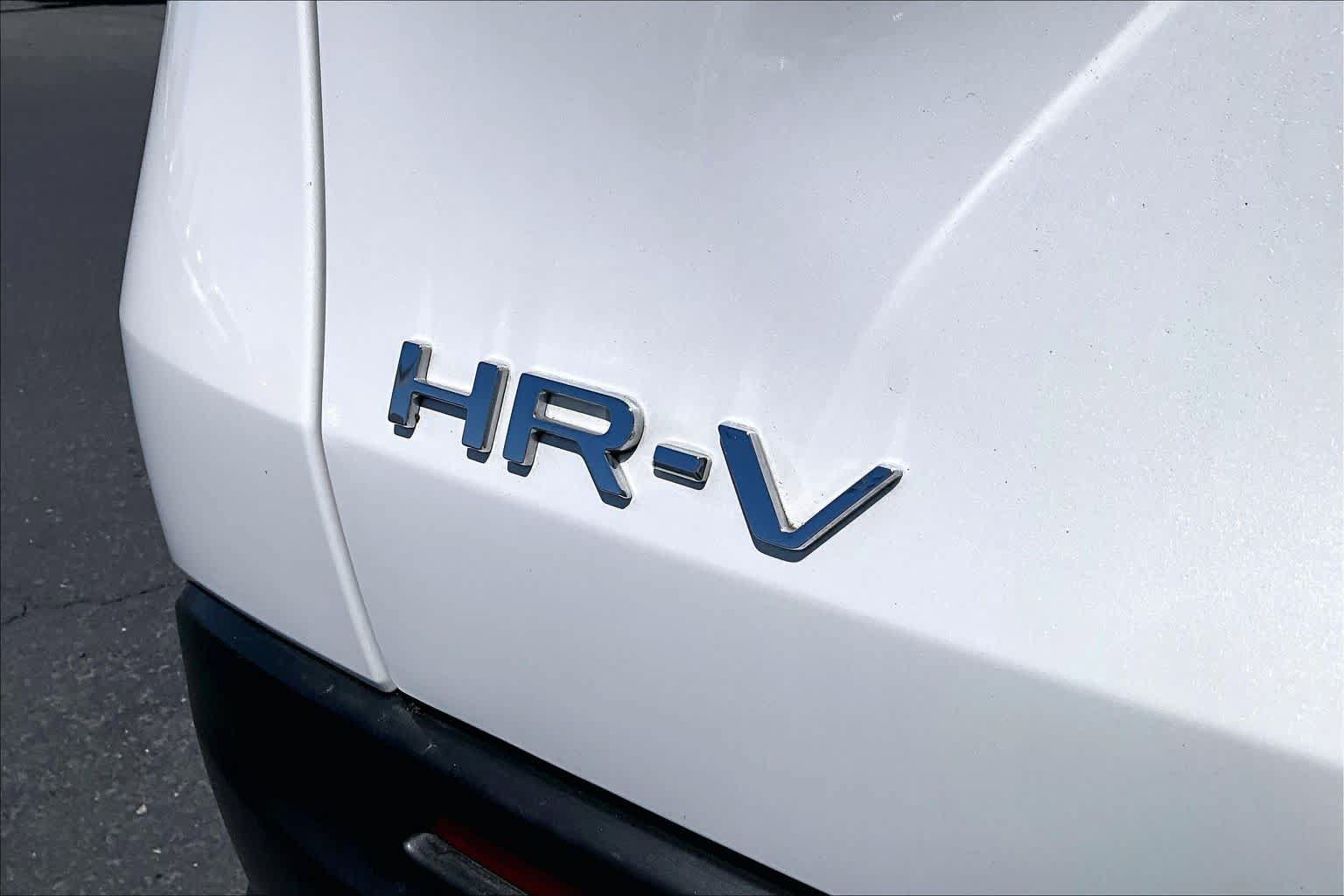 Used 2024 Honda HR-V LX image 9