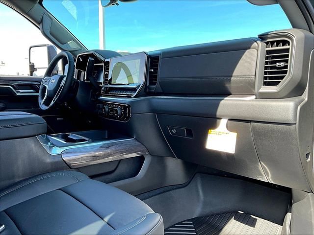 New 2026 Chevrolet Silverado 2500 LTZ w/ LTZ Premium Package AWD/4WD image 9