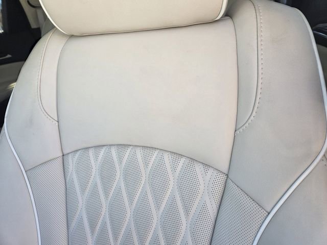 Used 2023 Buick Enclave Avenir w/ Avenir Technology Package image 16