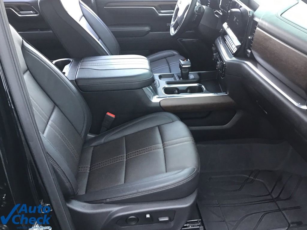 Used 2024 Chevrolet Silverado 1500 High Country w/ Midnight Edition image 11