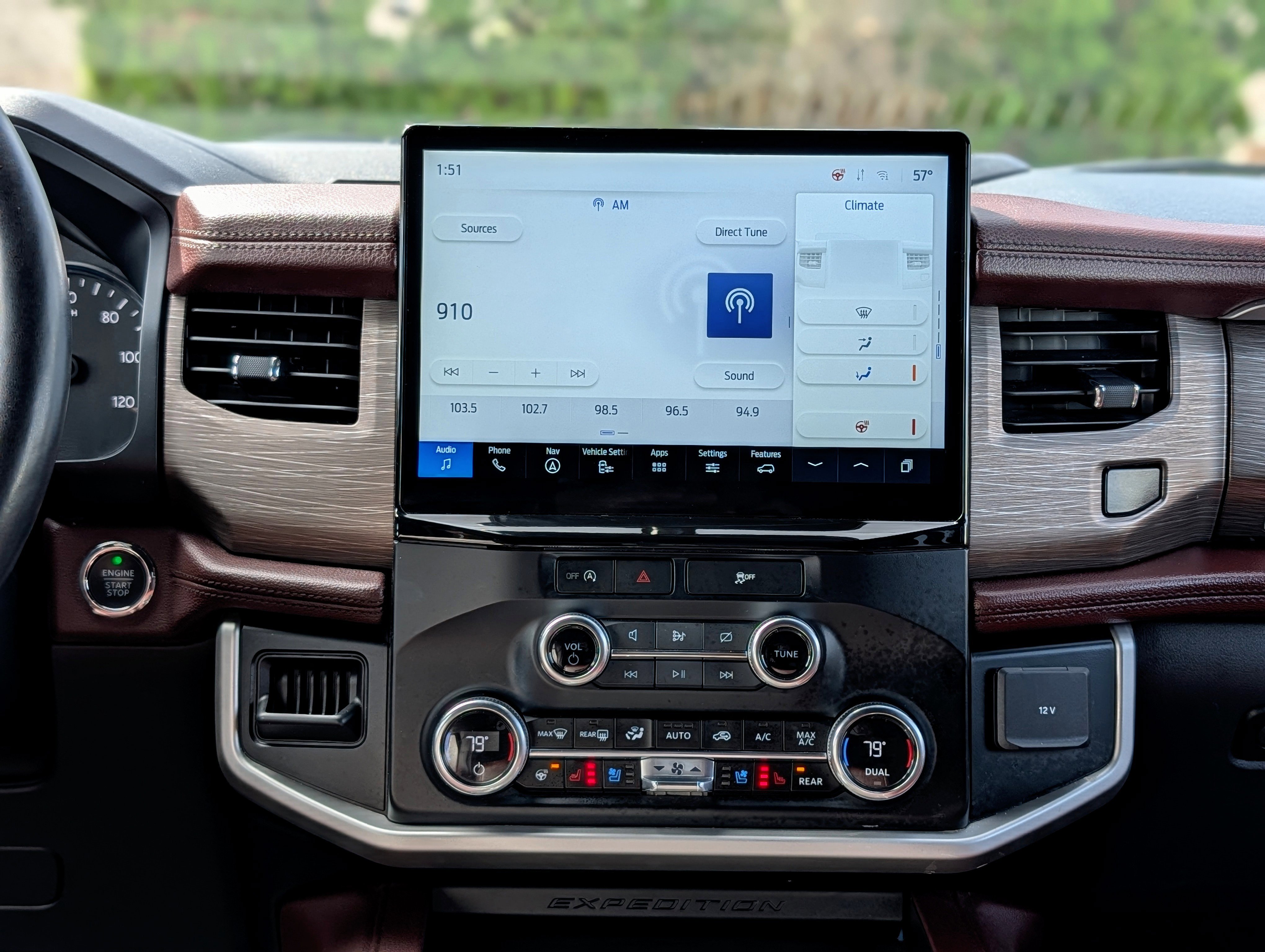 Used 2024 Ford Expedition Max Limited image 15