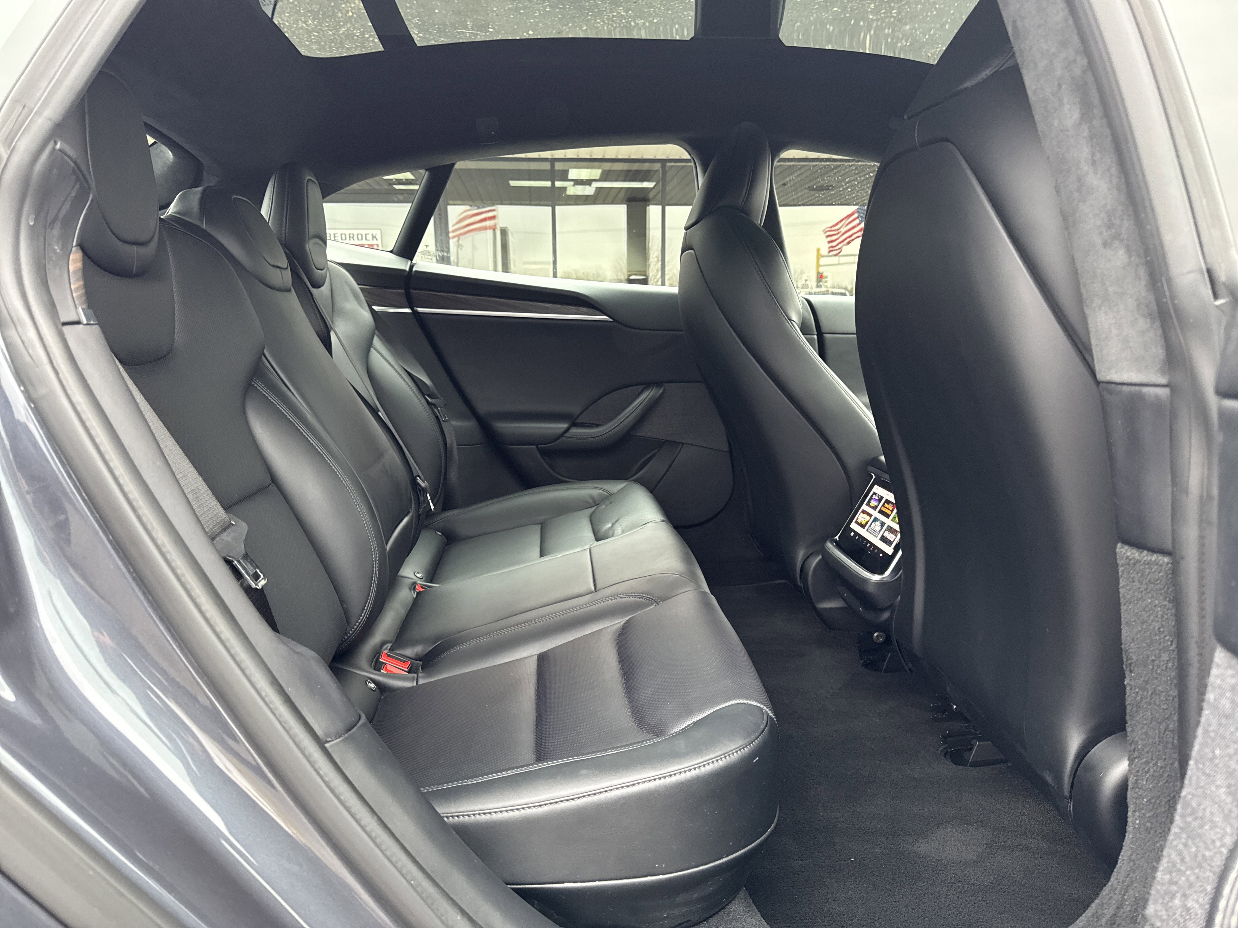 Used 2022 Tesla Model S image 31