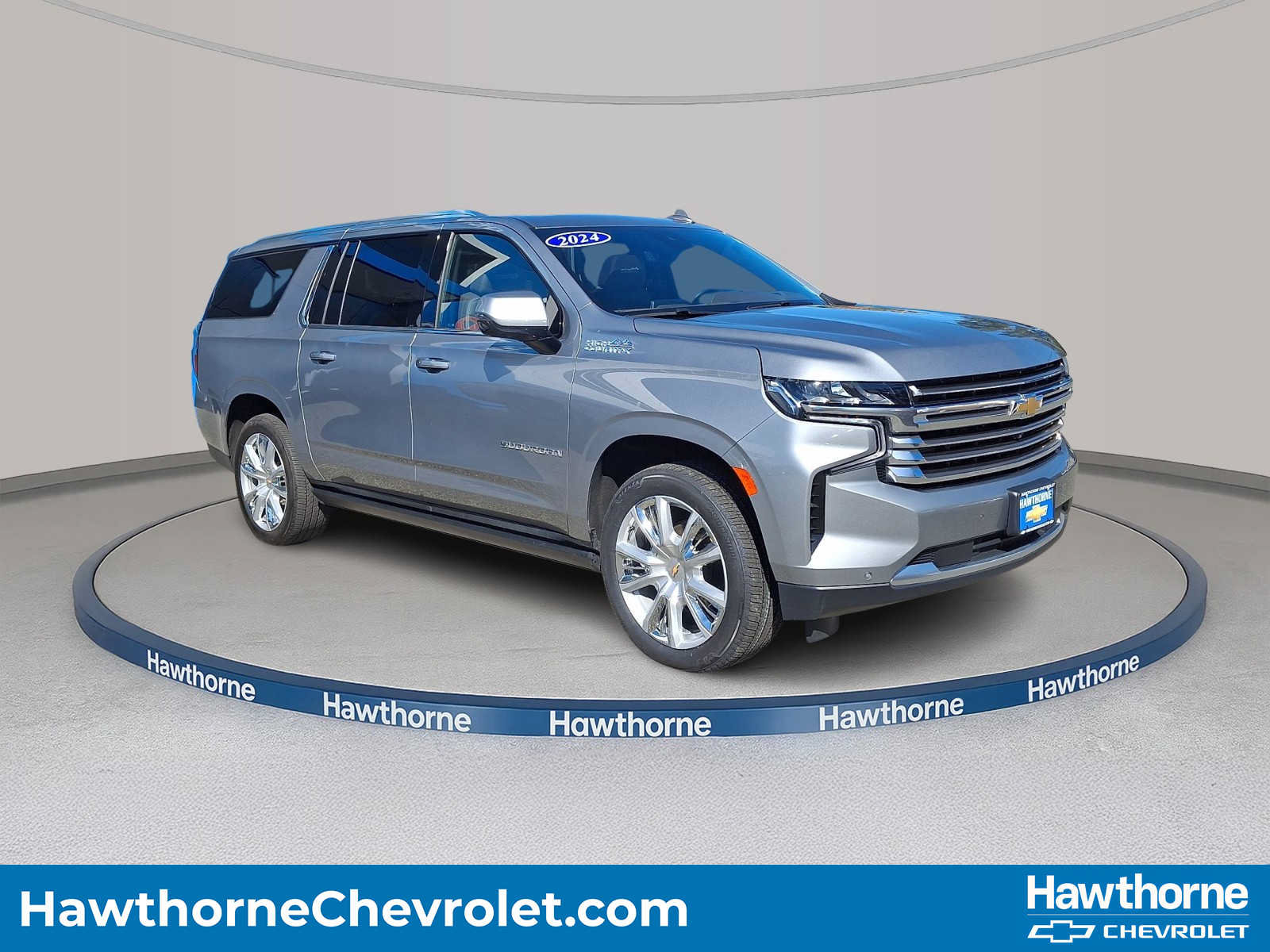 Certified 2024 Chevrolet Suburban High Country AWD/4WD image 1