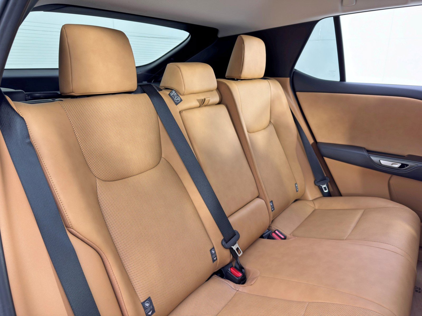 Used 2023 Lexus RZ 450e Premium w/ Accessory Package (2T) image 40