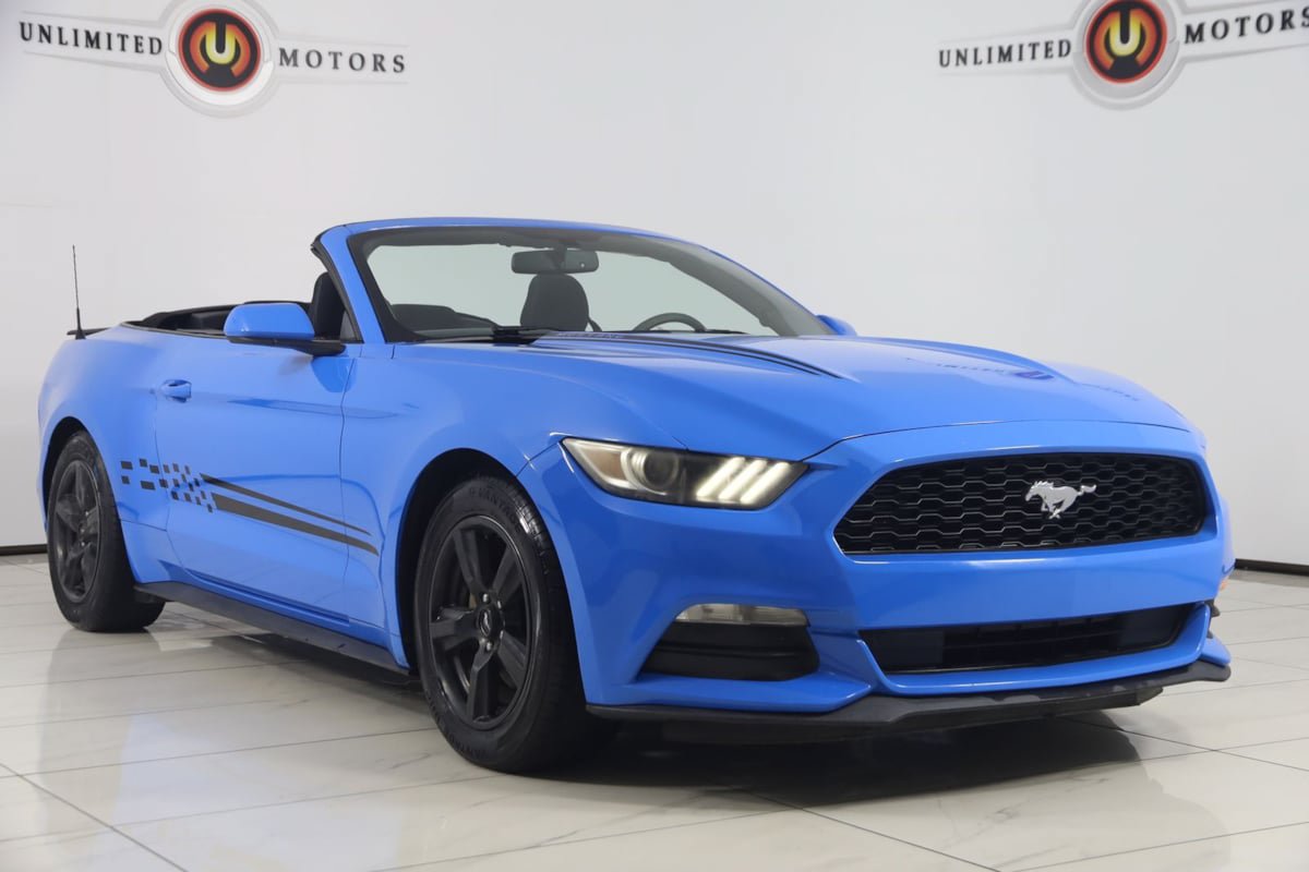 Used 2017 Ford Mustang Convertible RWD image 20