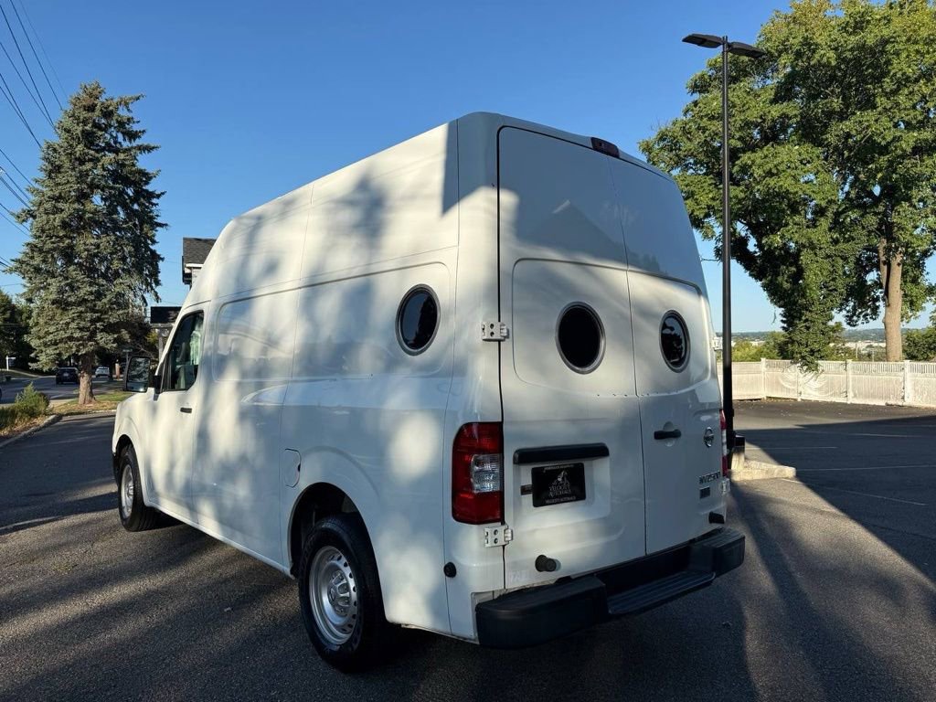 Used 2014 Nissan NV 2500 S image 5