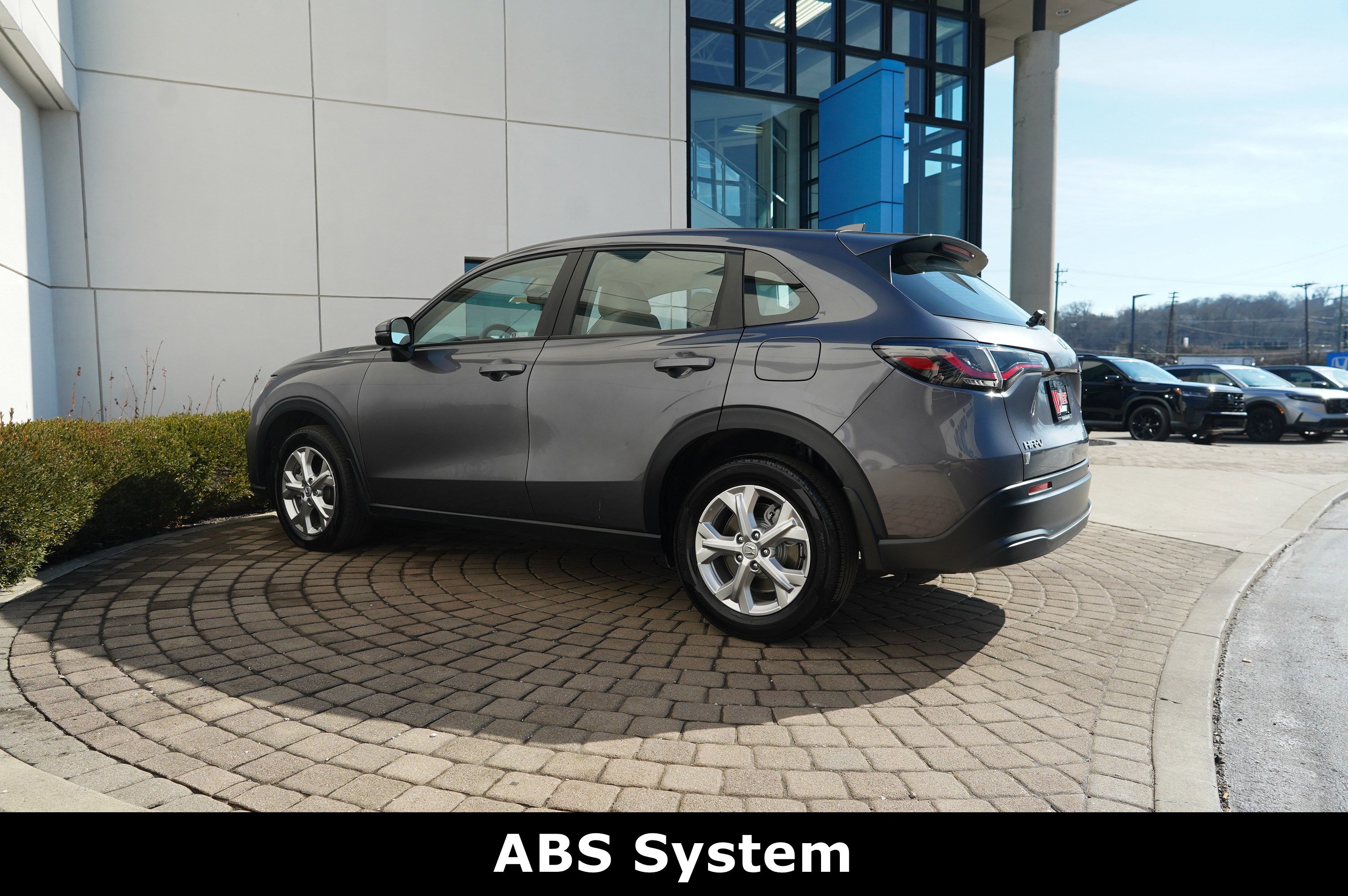 Used 2023 Honda HR-V LX image 19