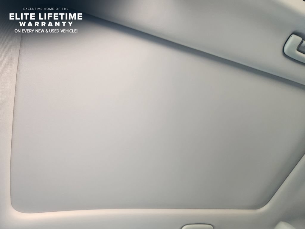 Certified 2025 Kia Sorento EX w/ Panoramic Sunroof Package FWD image 23
