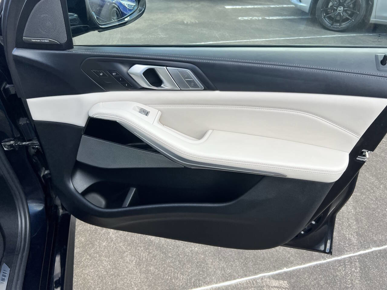 Used 2019 BMW X7 xDrive50i w/ Dynamic Handling Package image 56