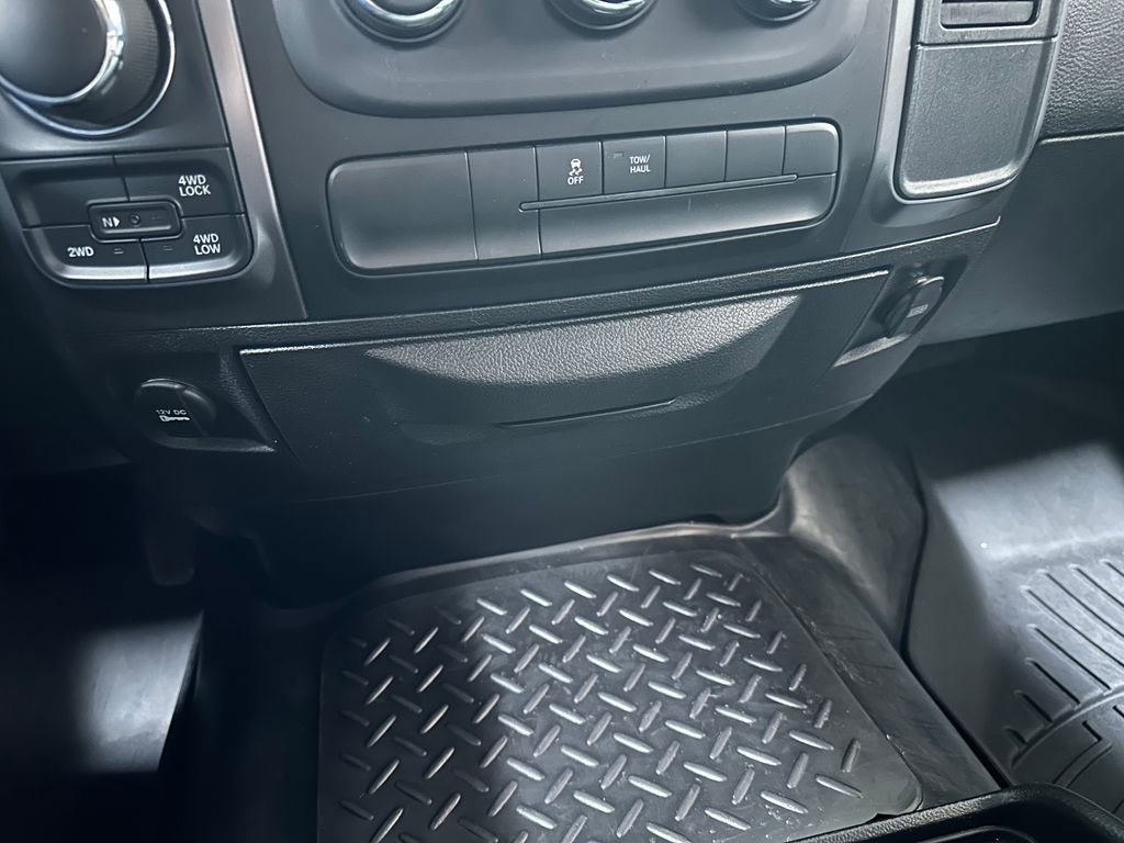 Certified 2021 RAM 1500 Classic SLT image 27