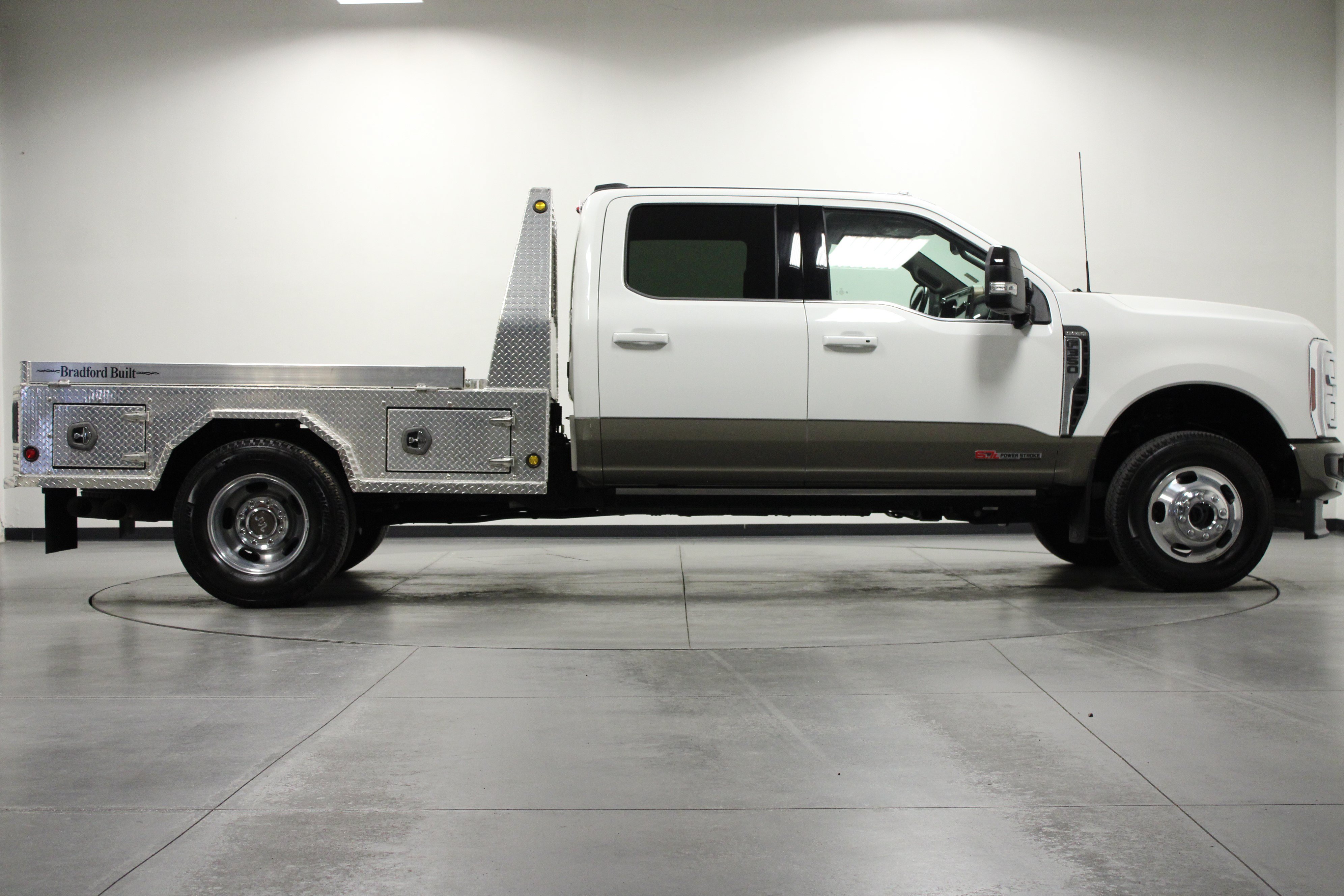 Used 2026 Ford F350 King Ranch AWD/4WD image 3