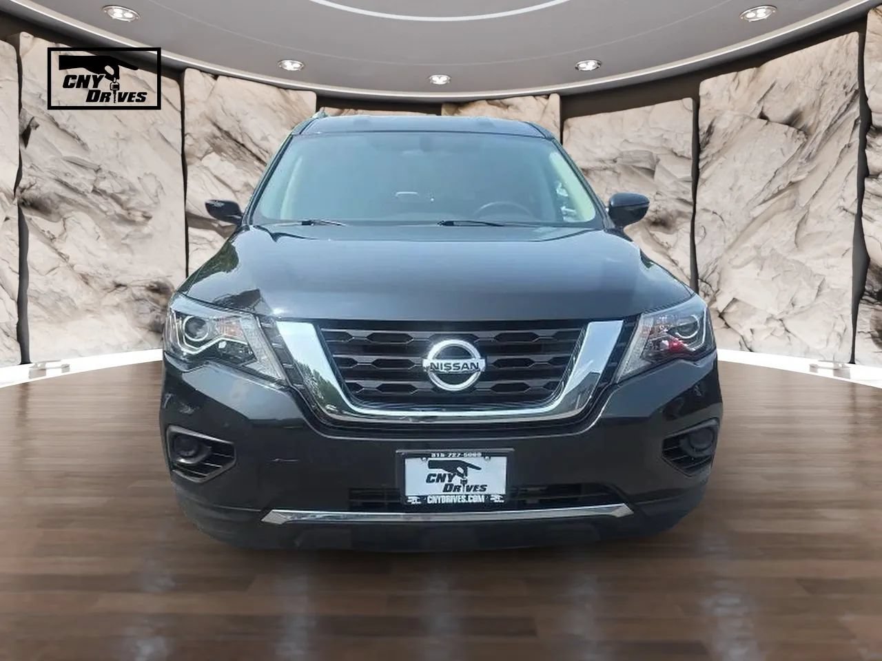 Used 2019 Nissan Pathfinder S AWD/4WD image 2