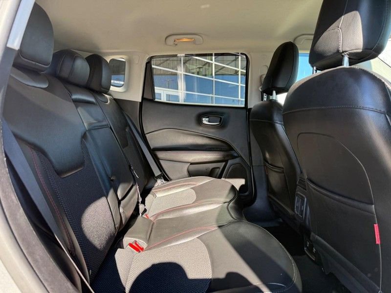 Used 2019 Jeep Compass Trailhawk AWD/4WD image 12
