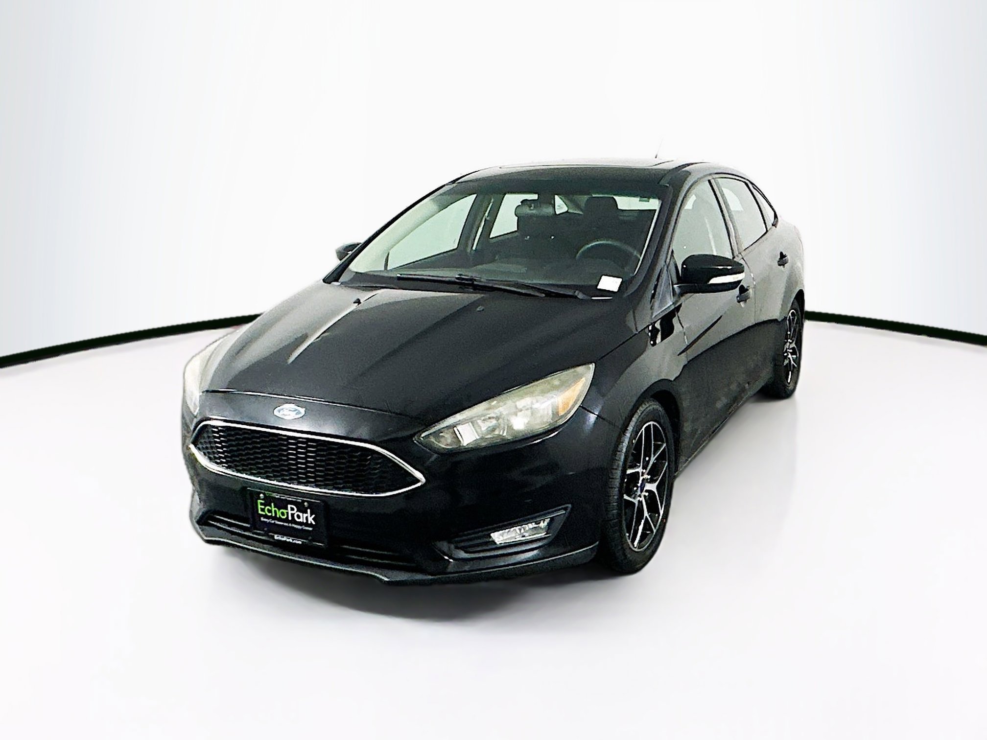 Used 2017 Ford Focus SEL image 3