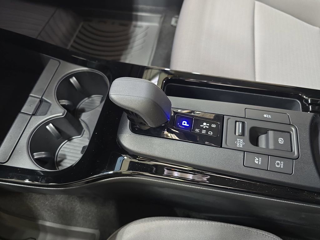 Used 2026 Toyota Prius LE image 25