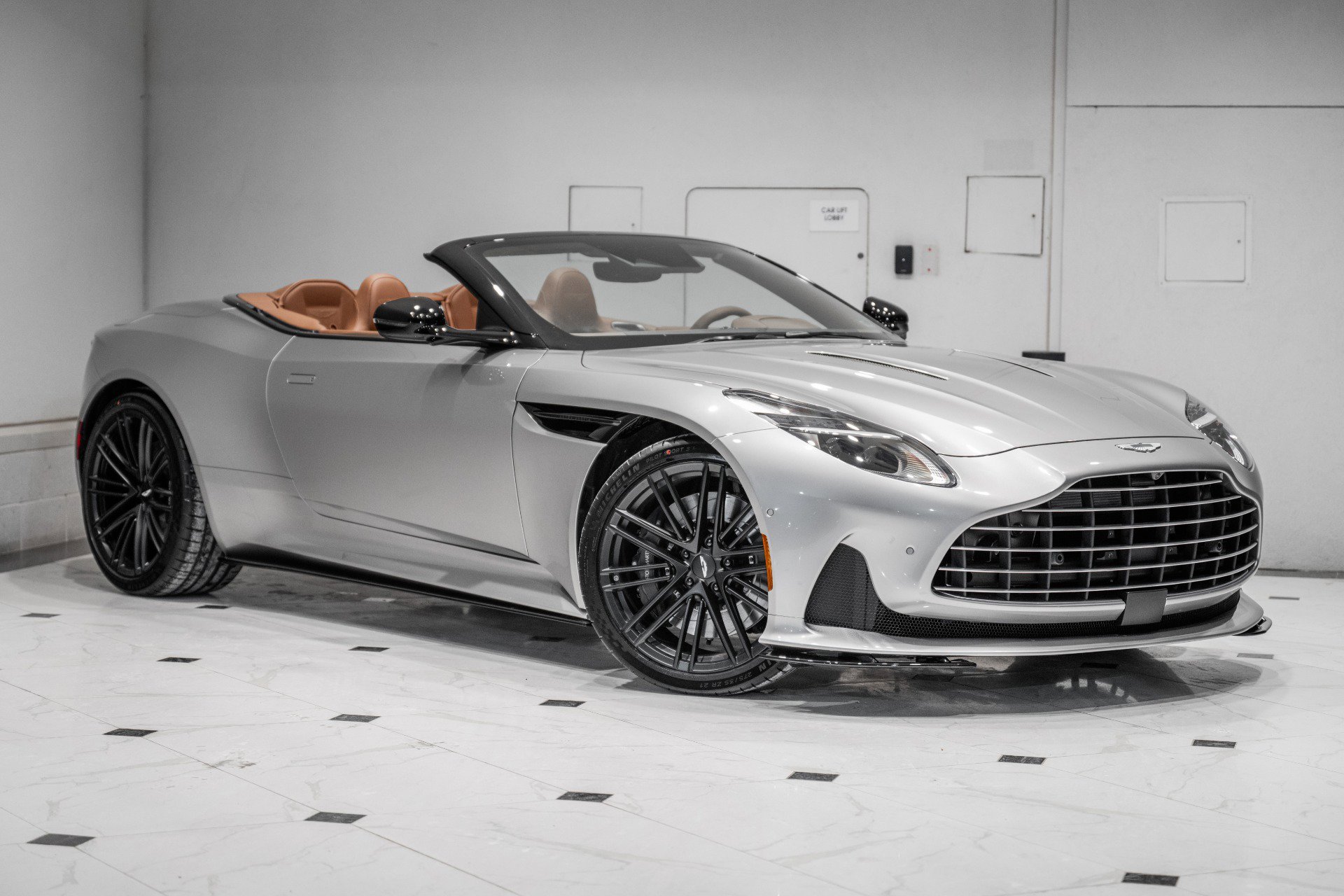 New 2026 Aston Martin DB12 Volante image 37