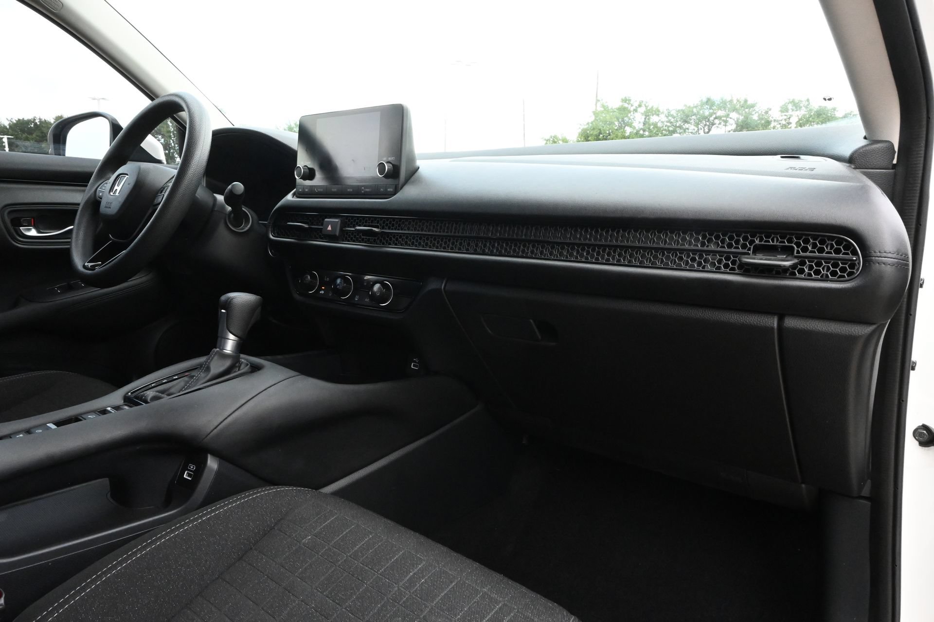 Used 2023 Honda HR-V LX image 21