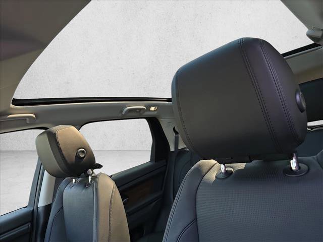 Certified 2024 Land Rover Discovery Sport S image 30