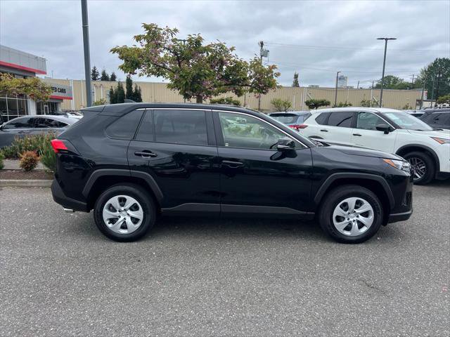 Certified 2025 Toyota RAV4 LE AWD/4WD image 6