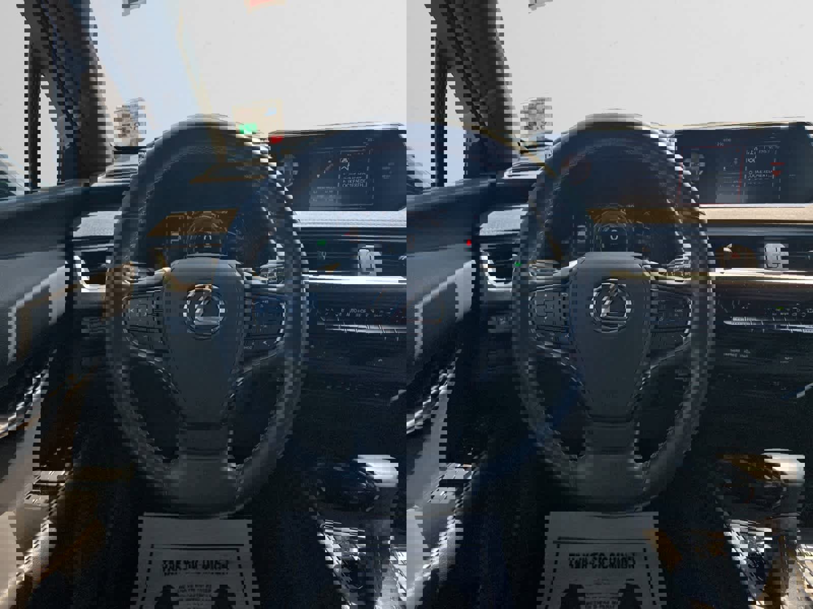 Used 2019 Lexus UX 250h w/ Premium Package image 12