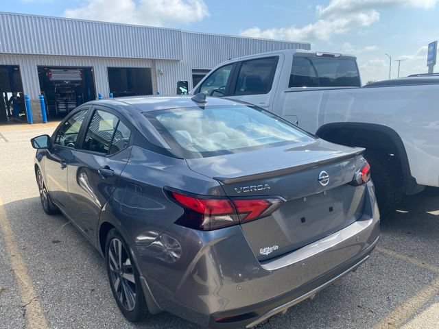 Used 2020 Nissan Versa SR FWD image 4