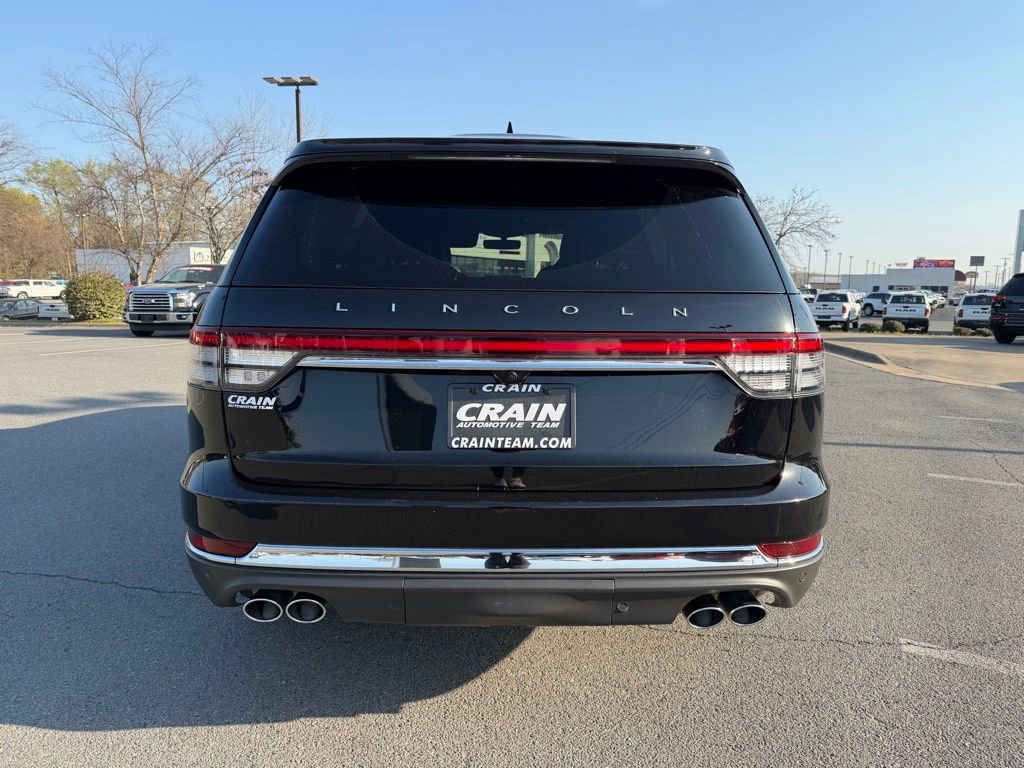 Used 2023 Lincoln Aviator Reserve w/ Equipment Group 201A image 6