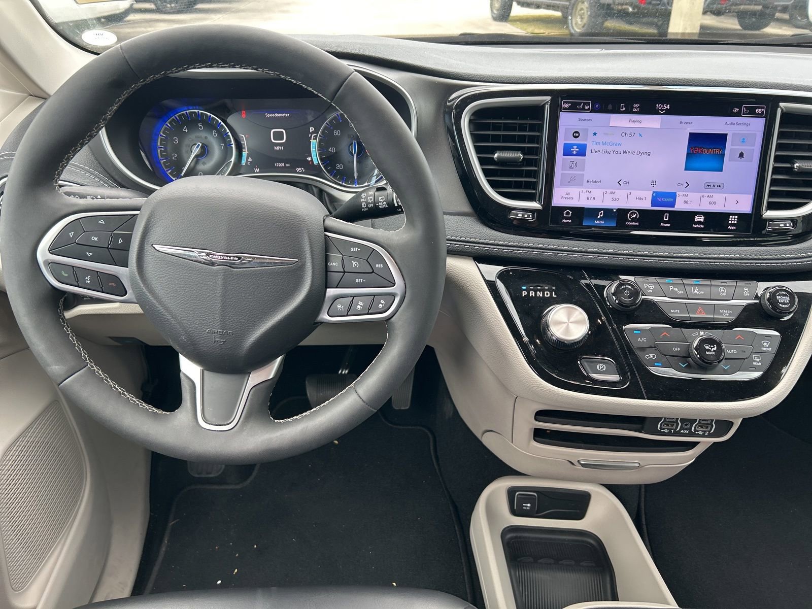 Certified 2023 Chrysler Pacifica Touring-L AWD/4WD image 23