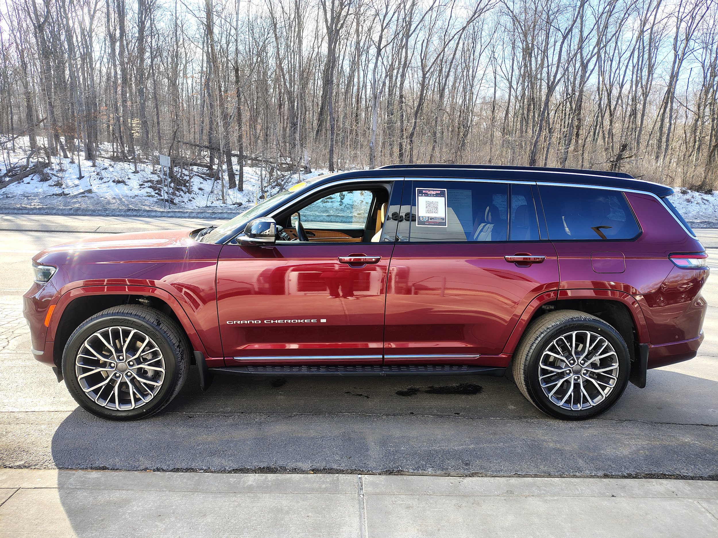 Certified 2025 Jeep Grand Cherokee L Summit AWD/4WD image 5