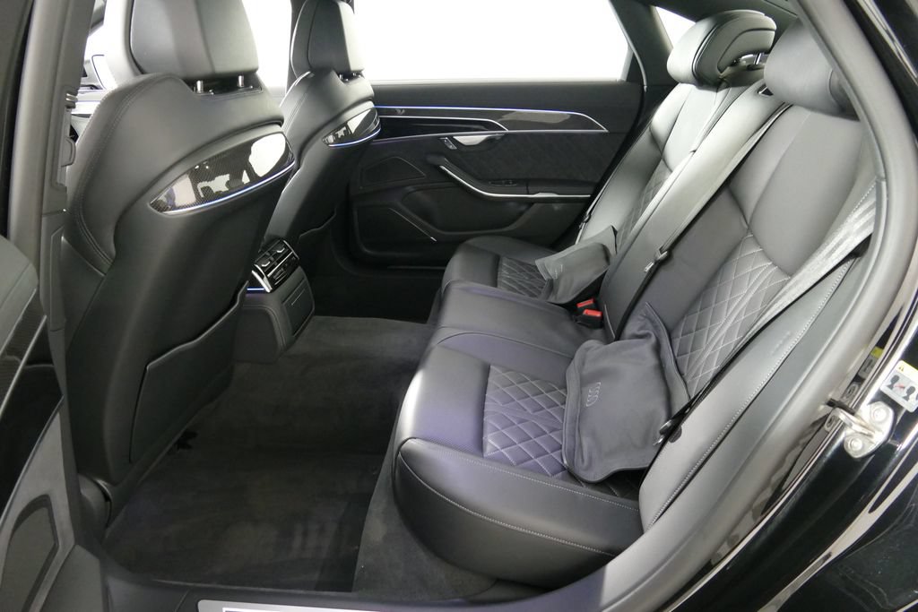 Used 2023 Audi S8 w/ S8 Executive Package AWD/4WD image 28