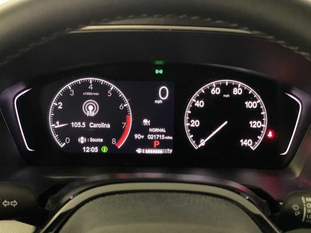 Used 2025 Honda Pilot Touring image 17