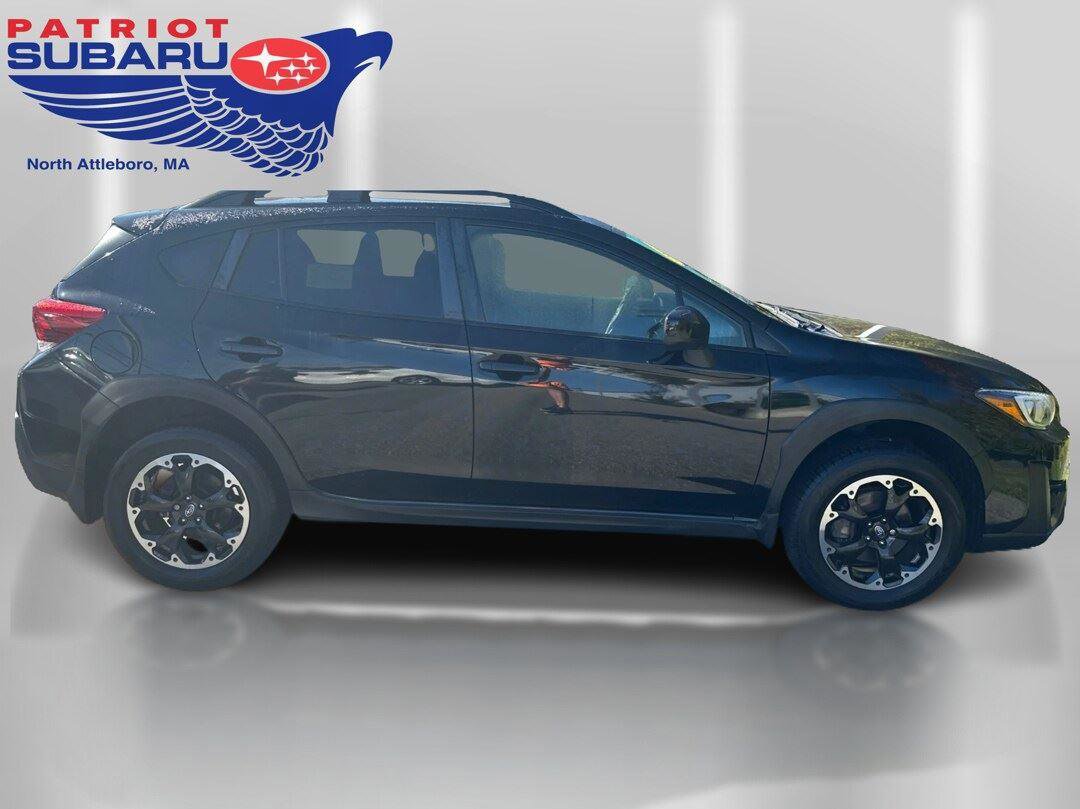 Used 2023 Subaru Crosstrek 2.0i Premium image 4