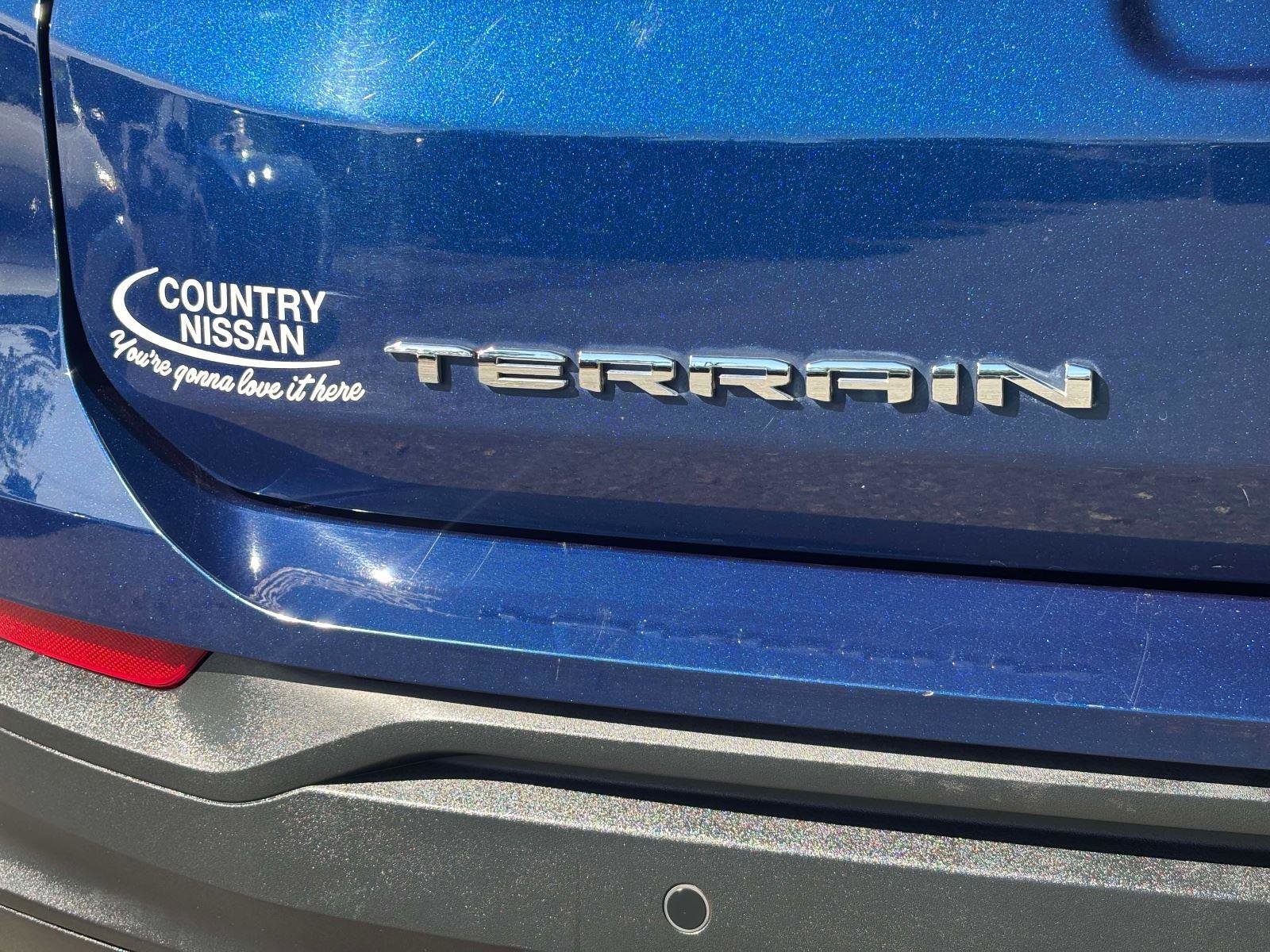 Used 2022 GMC Terrain SLE w/ Driver Convenience Package image 11