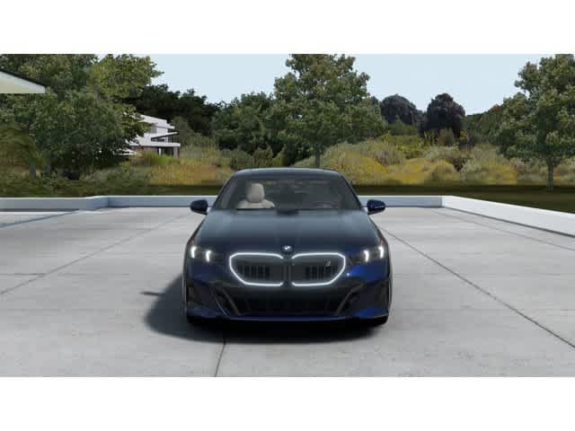 New 2026 BMW i5 eDrive40 w/ M Sport Package AWD/4WD image 3