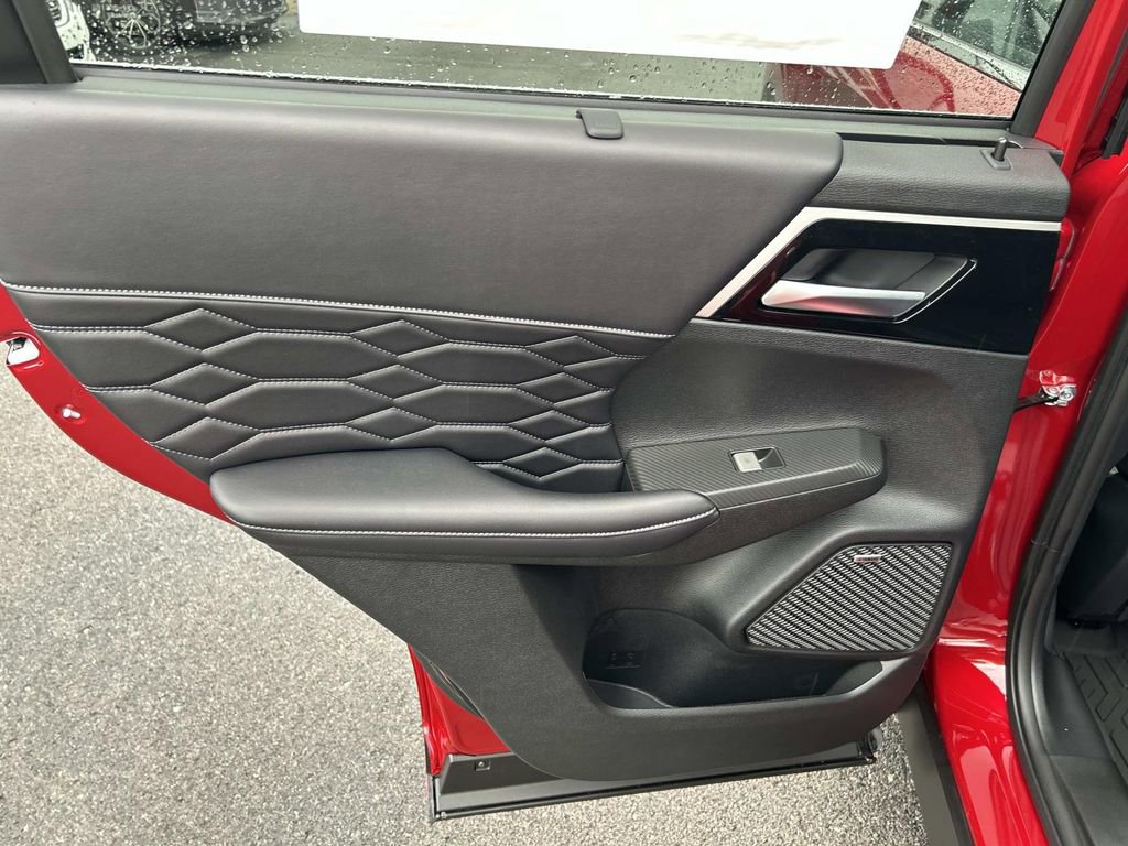 New 2025 Mitsubishi Outlander SEL image 18