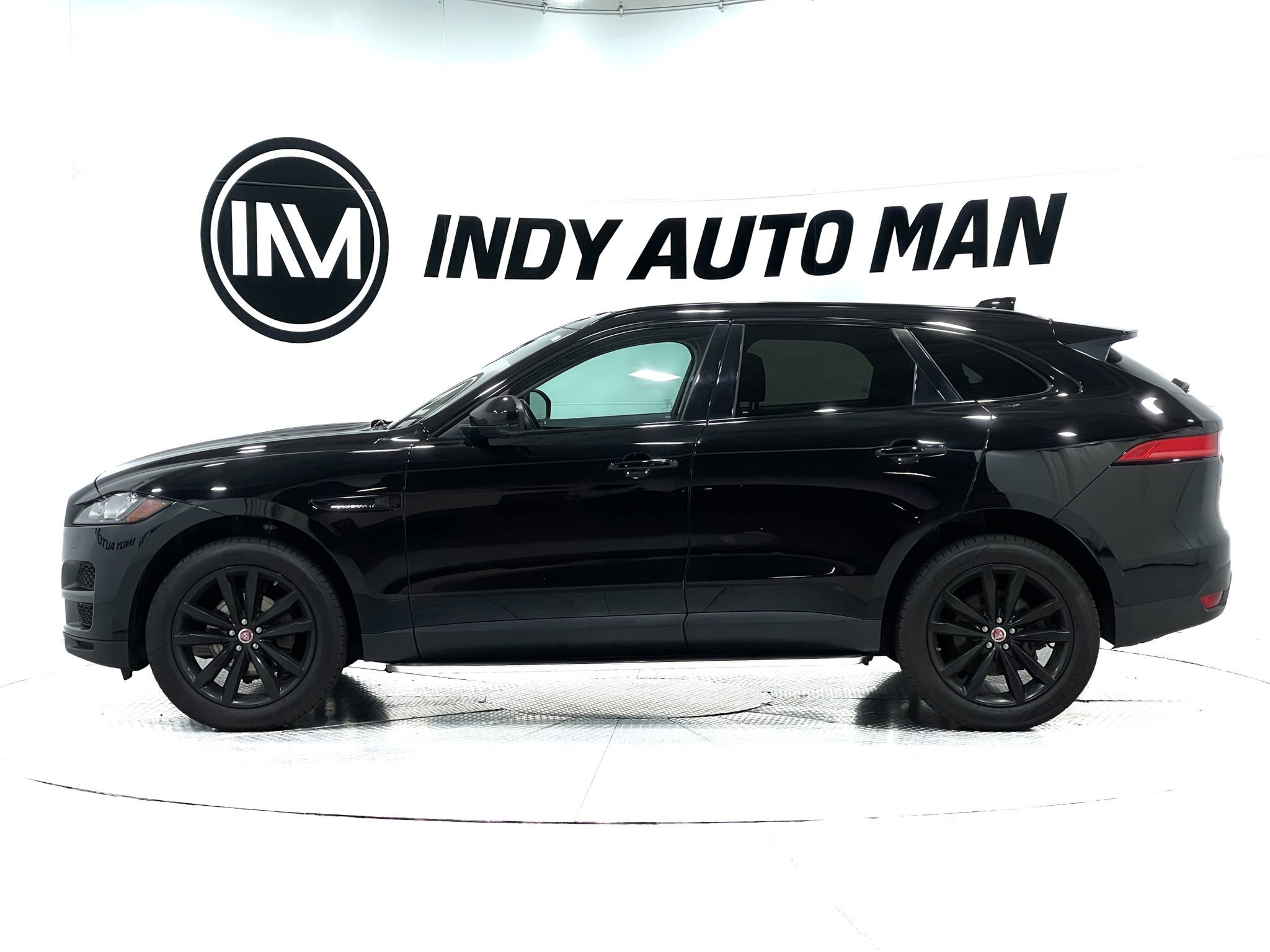 Used 2019 Jaguar F-PACE Prestige image 7