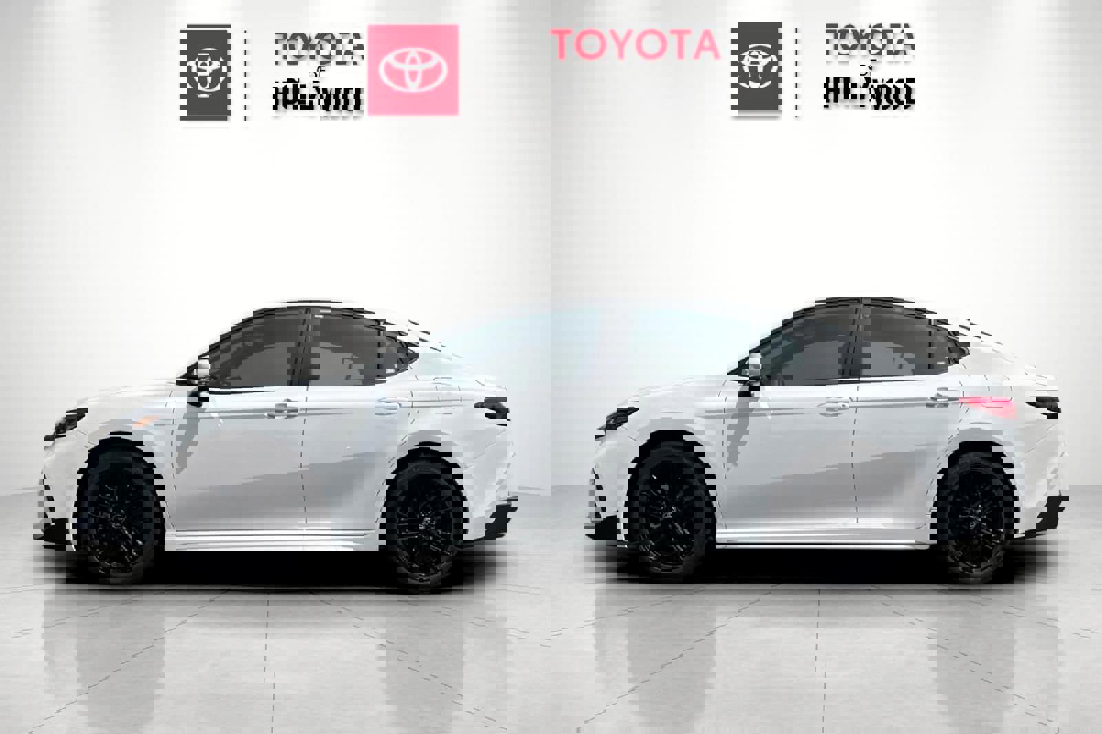 New 2026 Toyota Camry SE FWD image 9