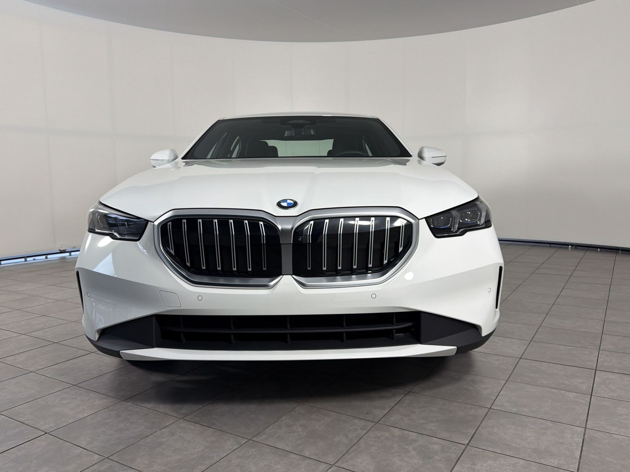 Used 2026 BMW 530i RWD image 6