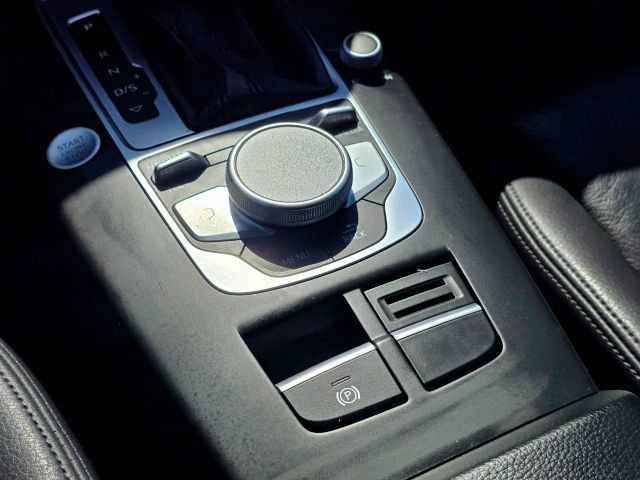 Used 2017 Audi A3 e-tron Premium Plus w/ Technology Package FWD image 24