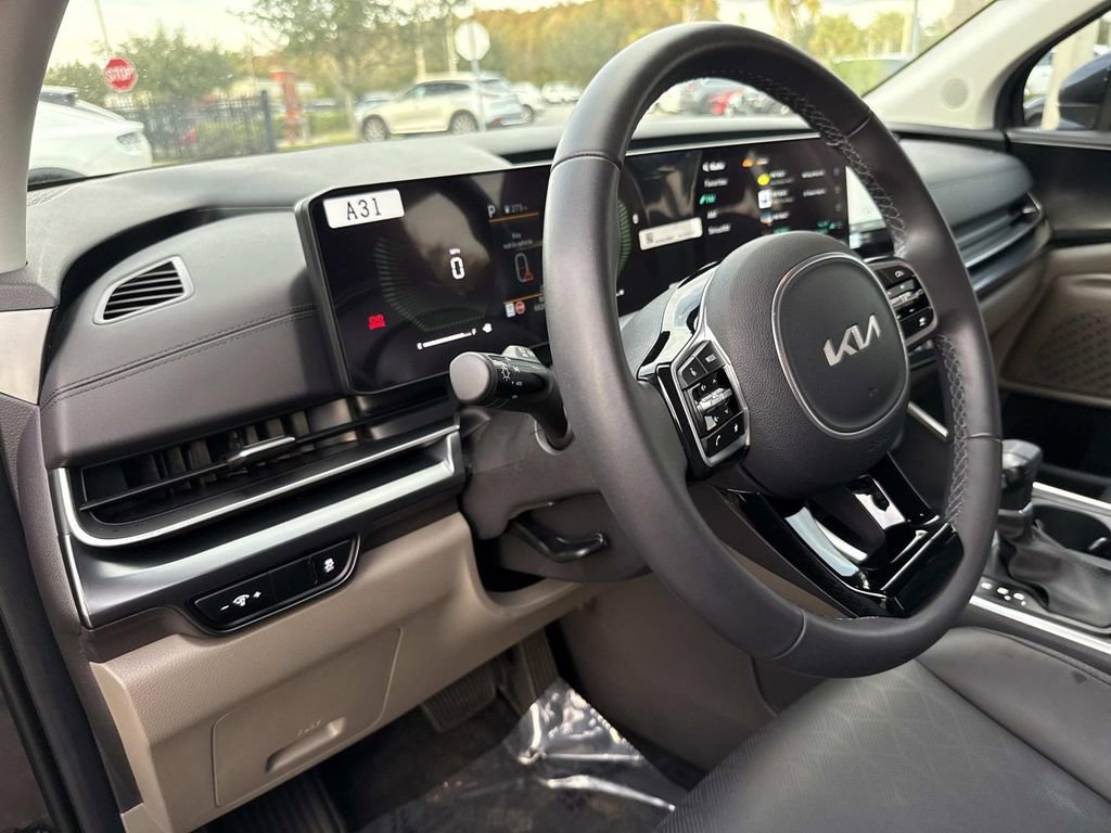 Used 2026 Kia Carnival image 22