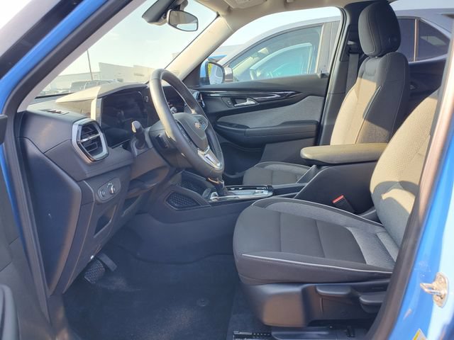 Certified 2024 Chevrolet TrailBlazer LT w/ LT Cold Weather Package FWD image 19