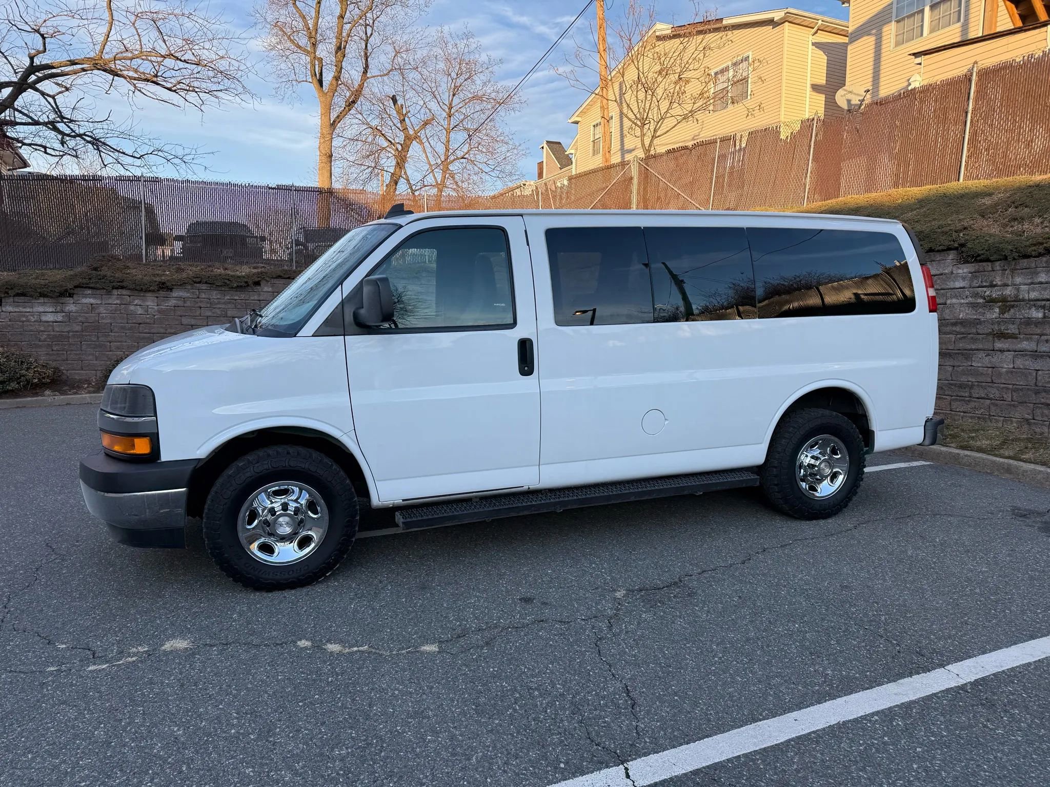 Used 2018 Chevrolet Express 3500 LT w/ LT Preferred Equipment Group image 3