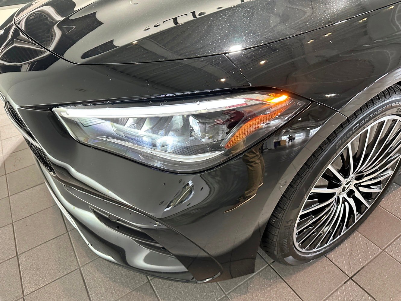 Certified 2025 Mercedes-Benz CLE 450 4MATIC Cabriolet image 32
