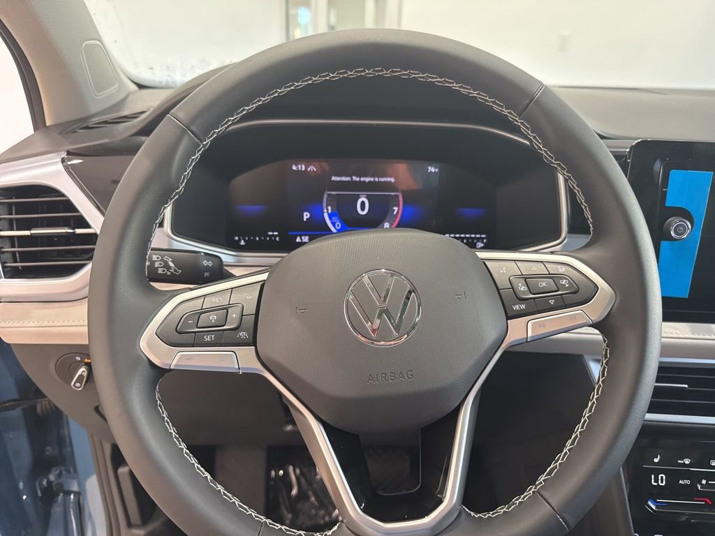 New 2025 Volkswagen Taos SE image 21