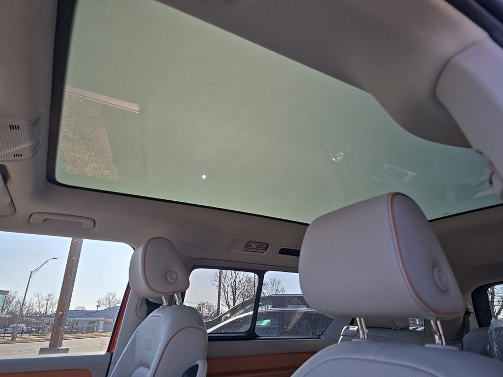 New 2025 Volkswagen ID. Buzz 1st Edition image 13