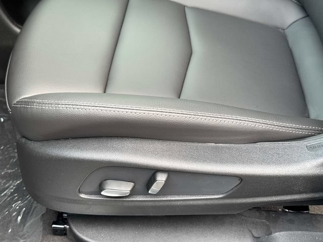 New 2026 Cadillac XT5 Luxury w/ LPO, Floor Liner Package AWD/4WD image 30