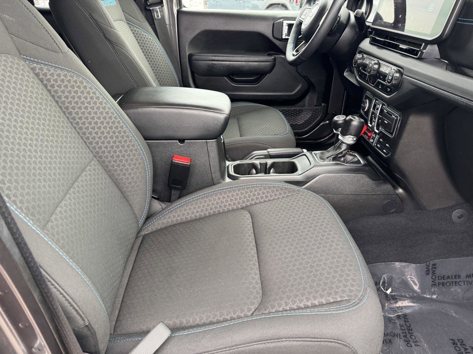 Certified 2025 Jeep Wrangler Unlimited Rubicon 4xe w/ Convenience Group image 9