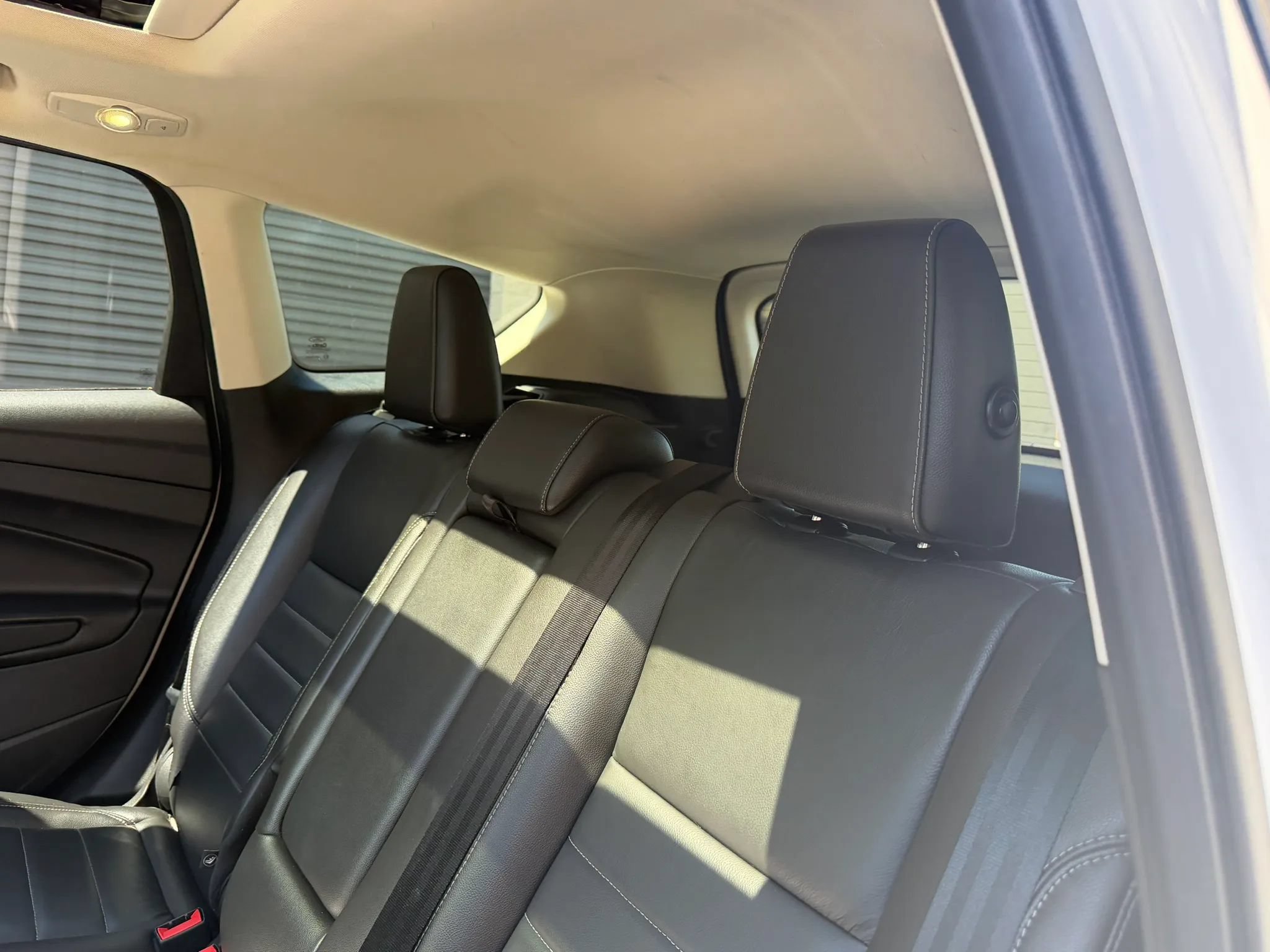 Used 2016 Ford Escape Titanium AWD/4WD image 34