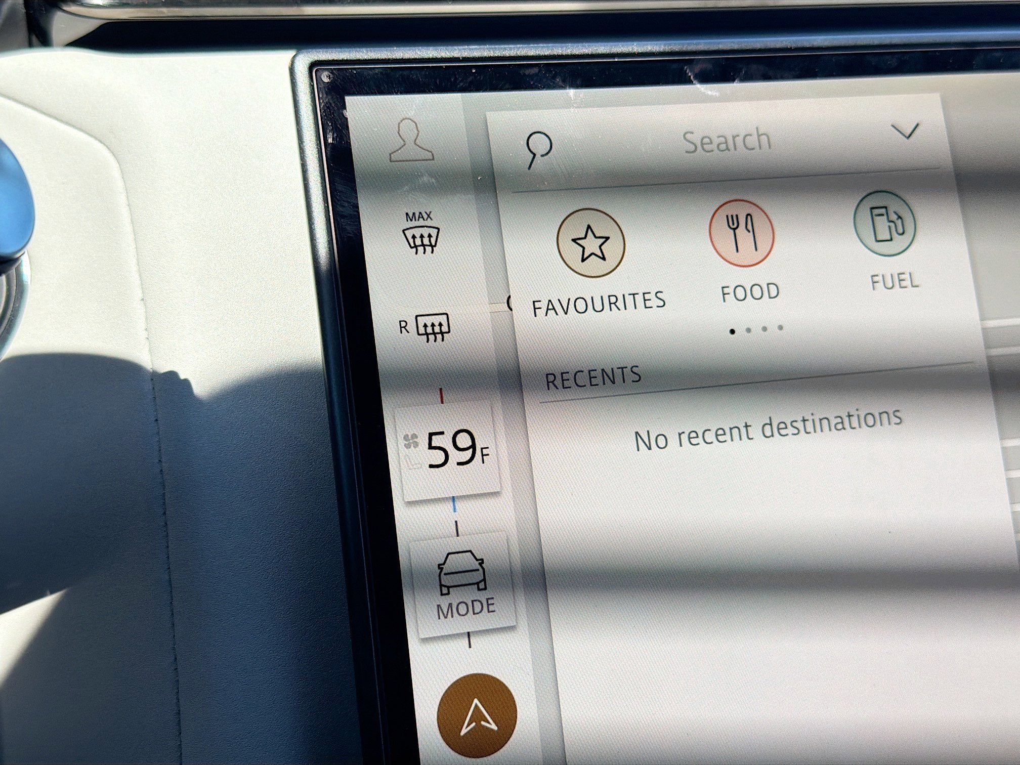 New 2026 Land Rover Range Rover Velar Dynamic SE image 32