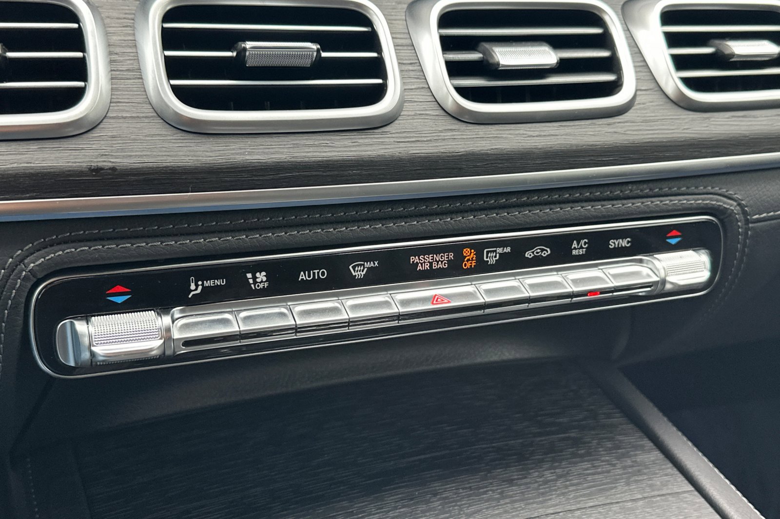 New 2026 Mercedes-Benz GLE 53 AMG 4MATIC image 21