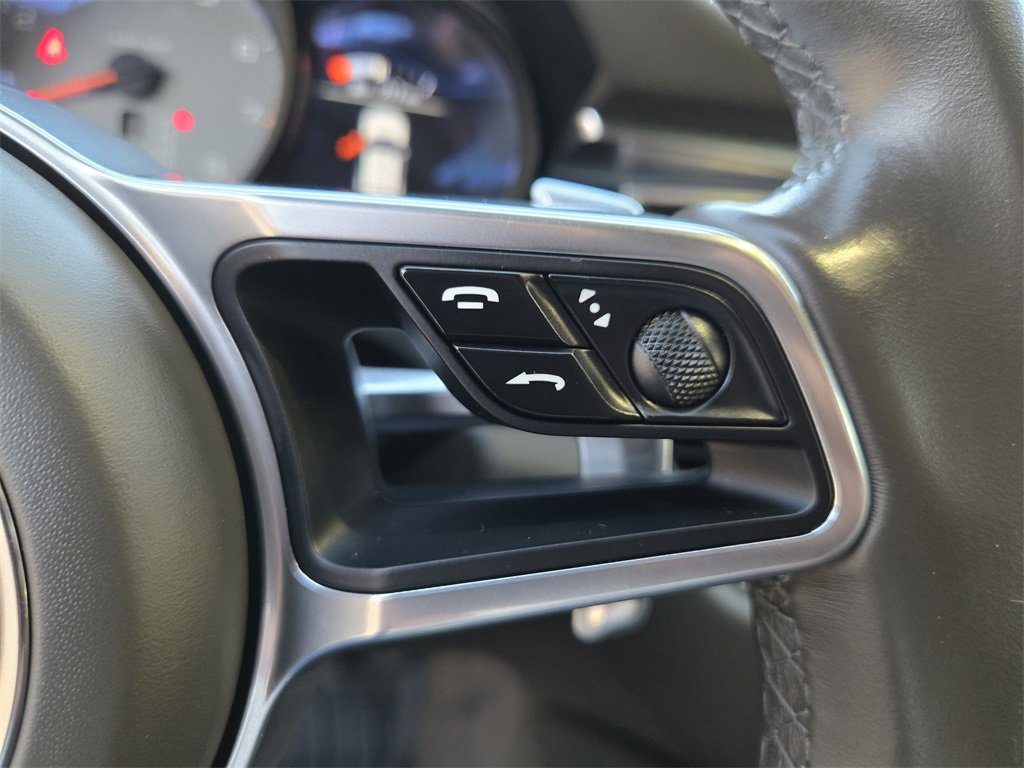 Used 2018 Porsche Macan S image 16